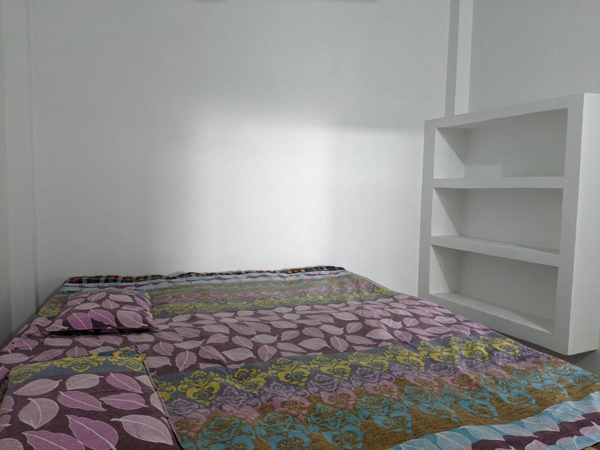 1-Bedroom Homestay with Free Parking on Premise