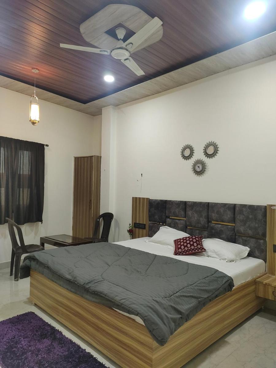 Banarasiya Homestay close to Banaras railway station