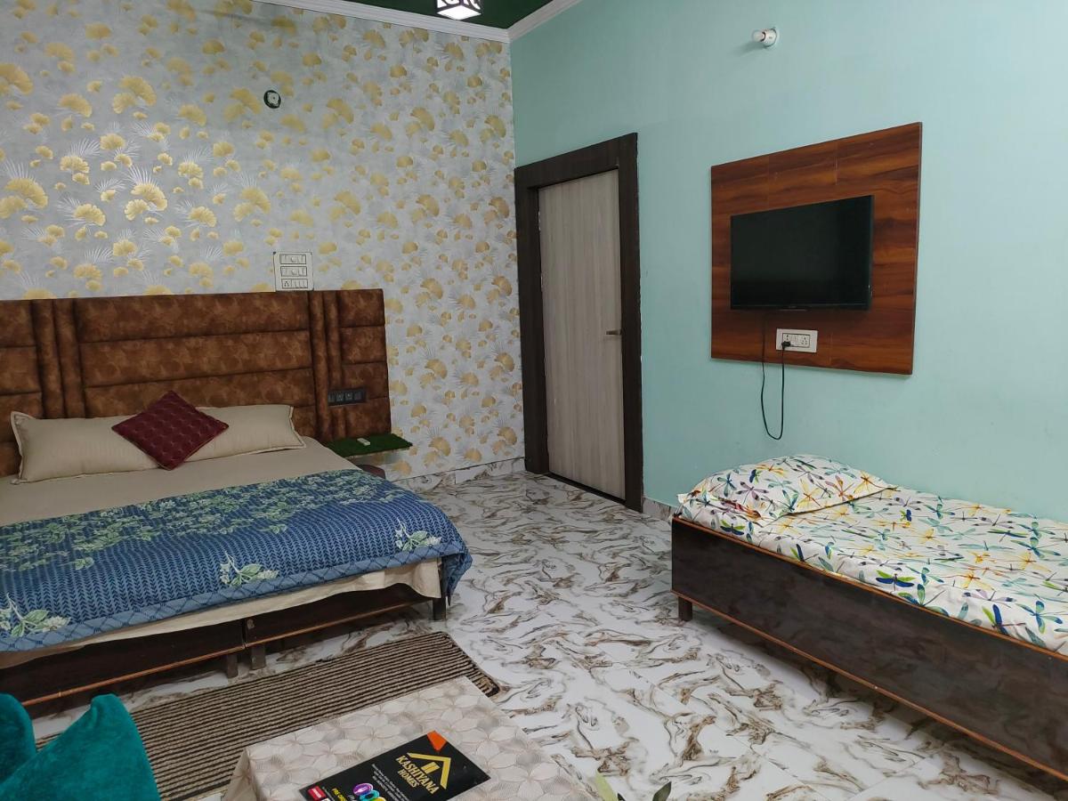 Banarasiya Homestay close to Banaras railway station