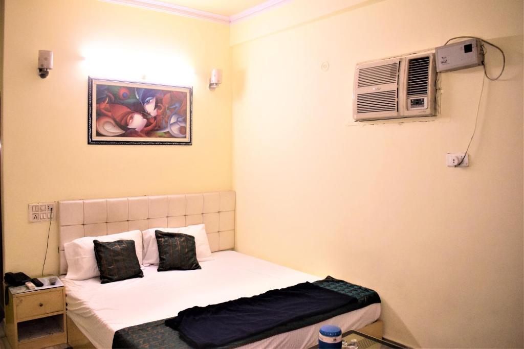 DS Residency Near Temple n prime location with Parking