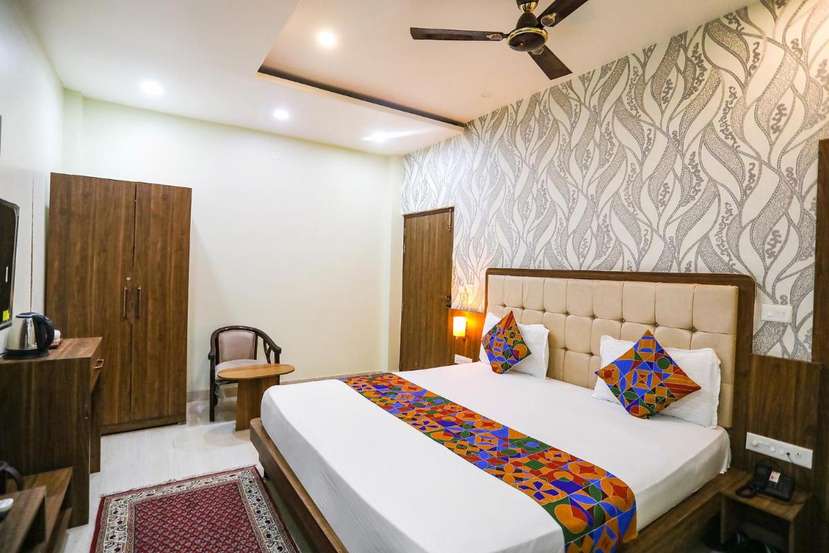 FabHotel Prime Siddhant Palace