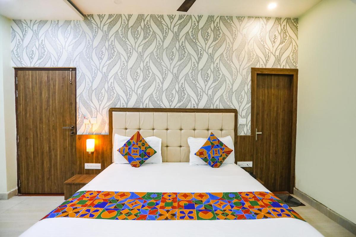 FabHotel Prime Siddhant Palace