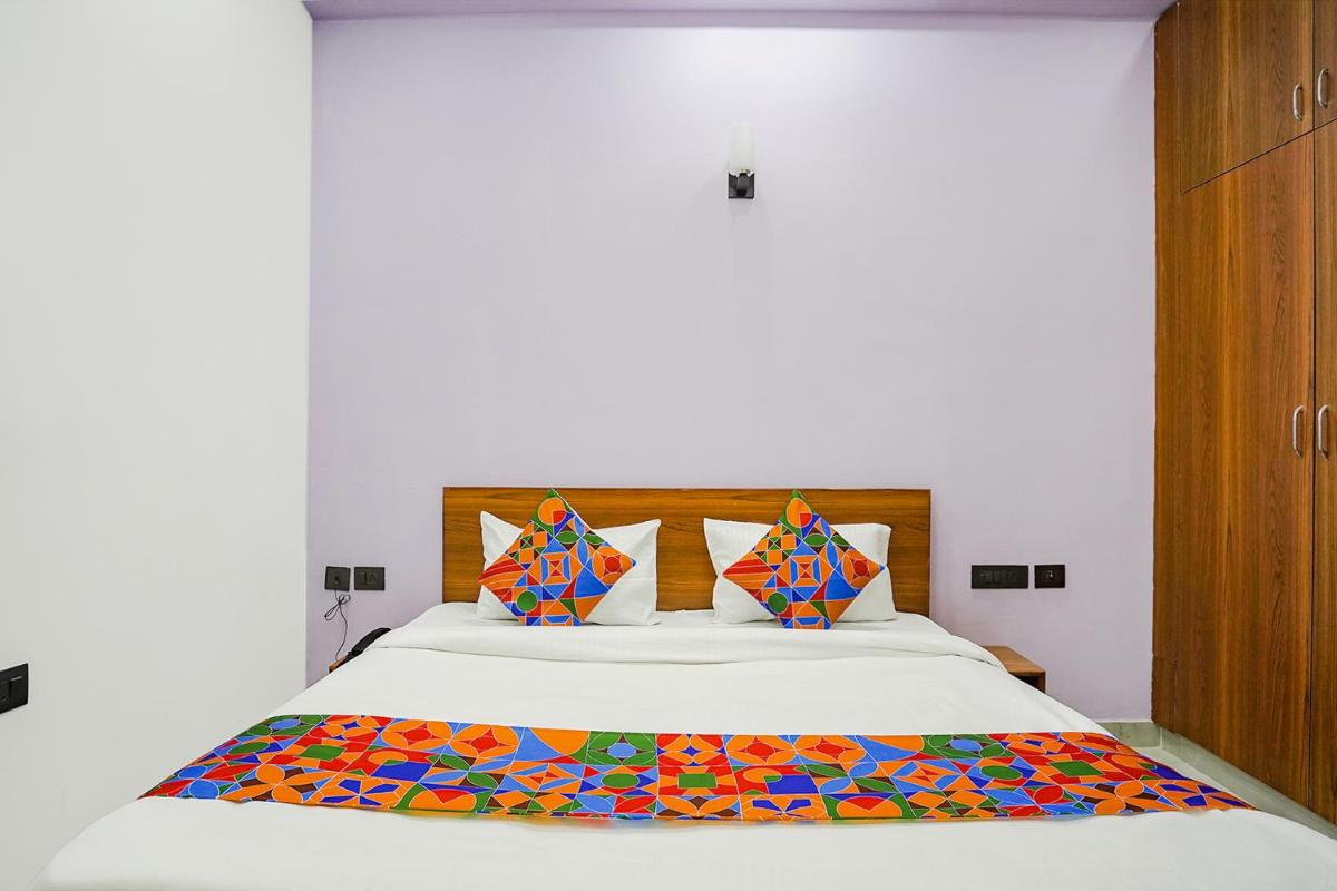 FabHotel Sunrise Noida Sector 56