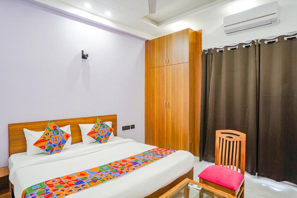 FabHotel Sunrise Noida Sector 56