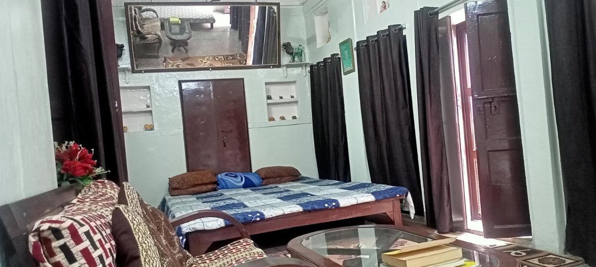 Feel Aesthetic Kashi Home Stay