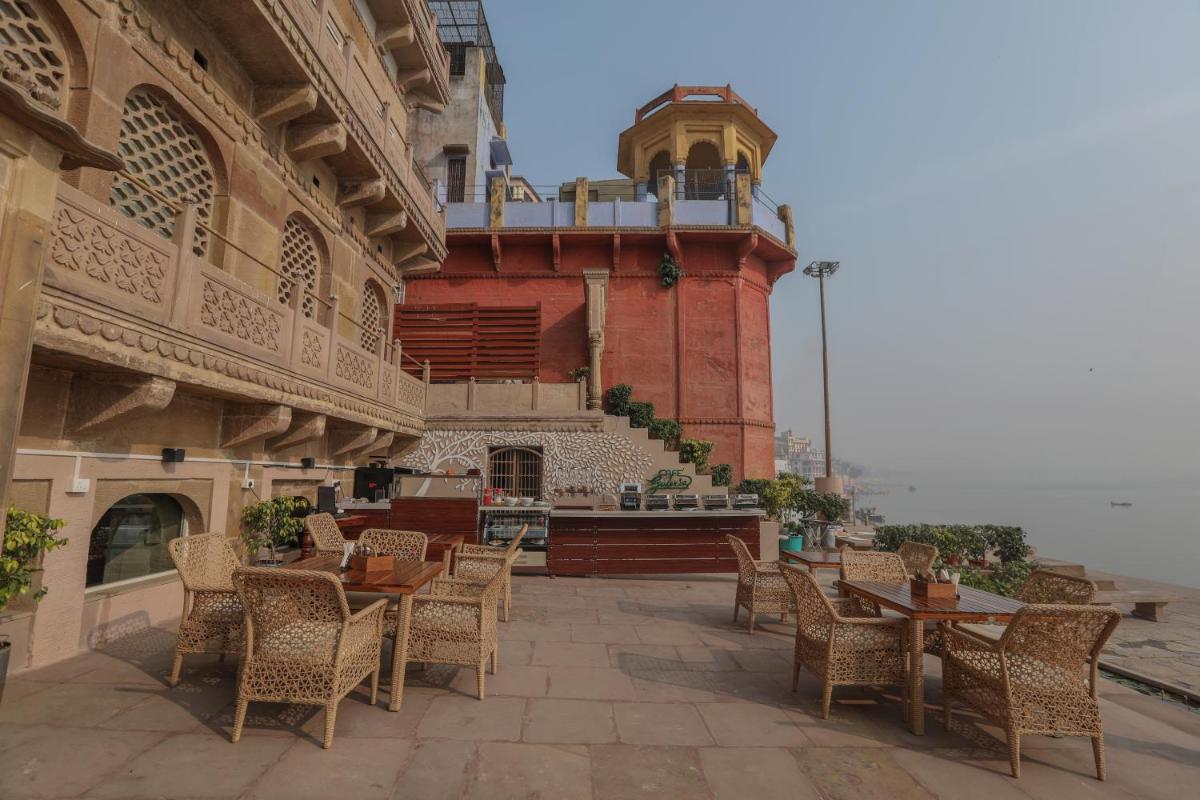 Guleria Kothi at Ganges