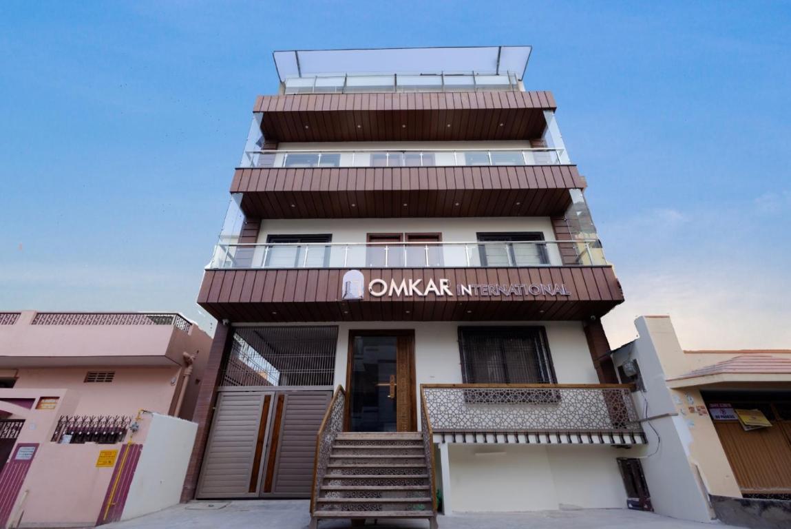 HOTEL OMKAR INTERNATIONAL VARANASI –A Premium Luxury Hotel — 5-Star Feel At An Affordable Price — Near Kashi Vishwanath Temple and Ganga Ghat–