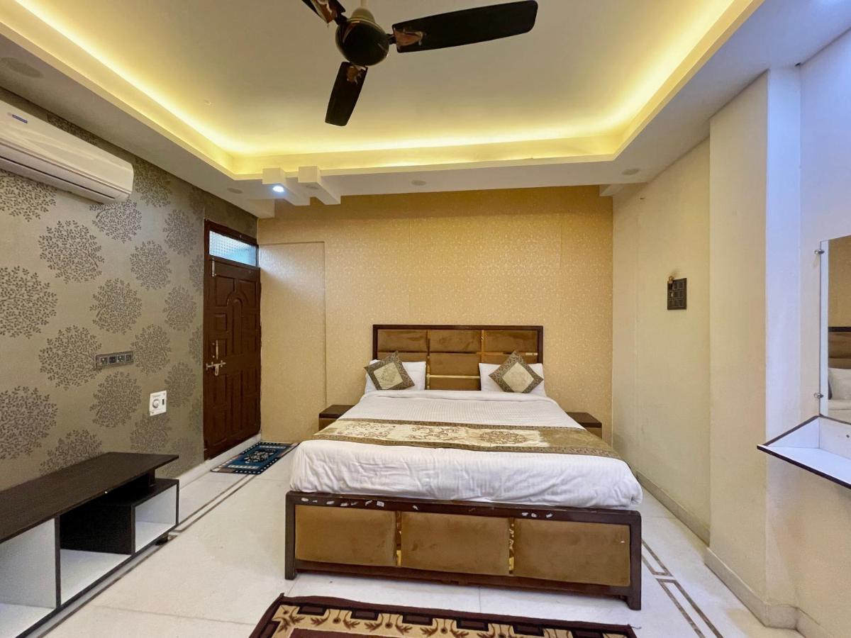 HOTEL SHIVEE ! VARANASI with Swimming-Pool, fully Air-Conditioned hotel with Parking availability, near Kashi Vishwanath Temple, and Ganga ghat – 2