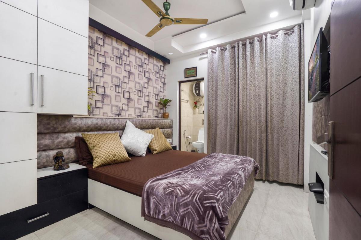 Homlee Villa Apartment with kitchen in East Delhi- Ghaziabad