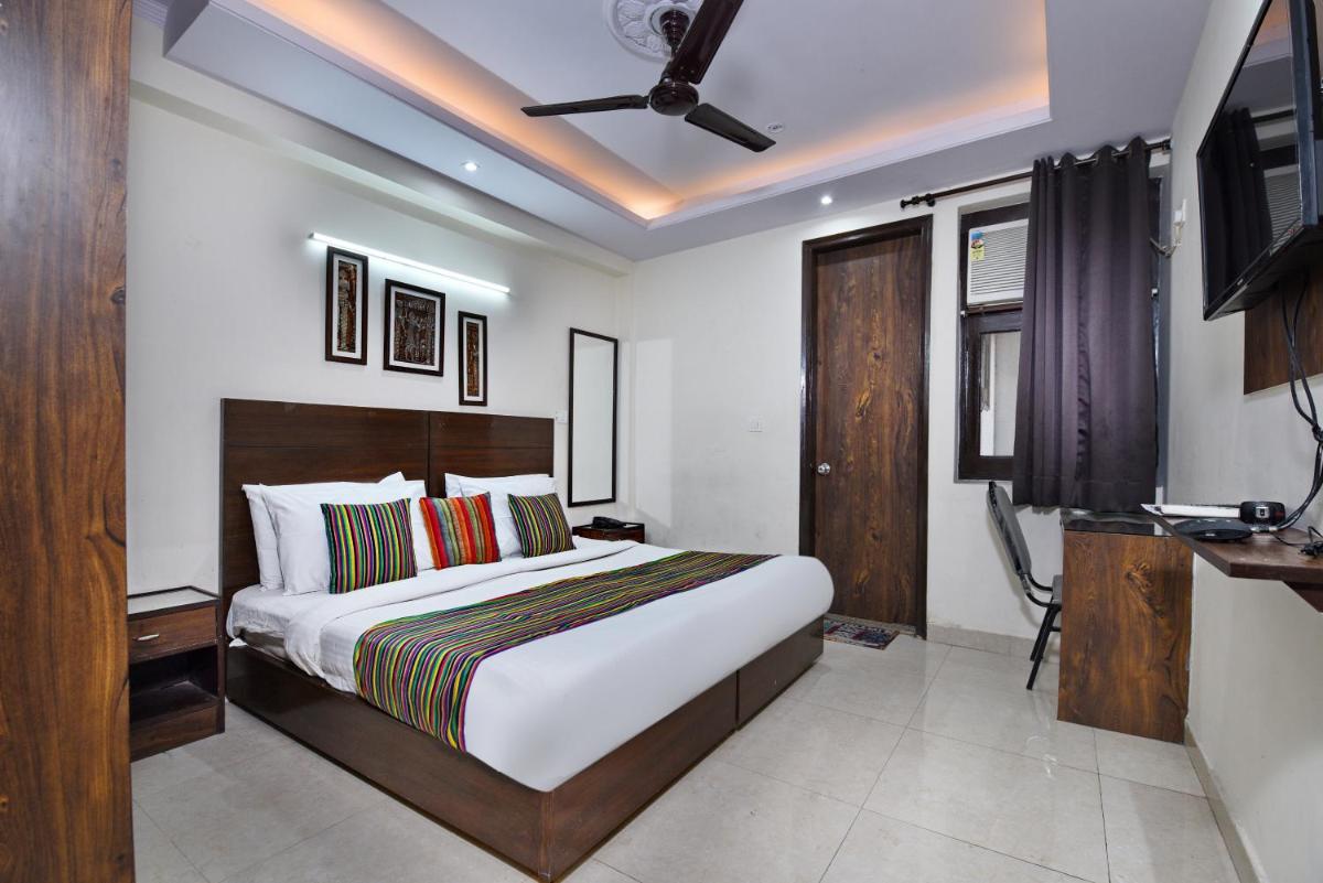 Hotel Admire Inn “Atta Market, Noida Sector 18”