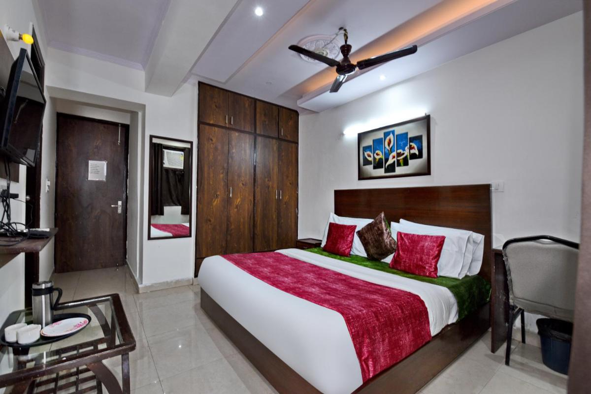 Hotel Admire Inn “Atta Market, Noida Sector 18”