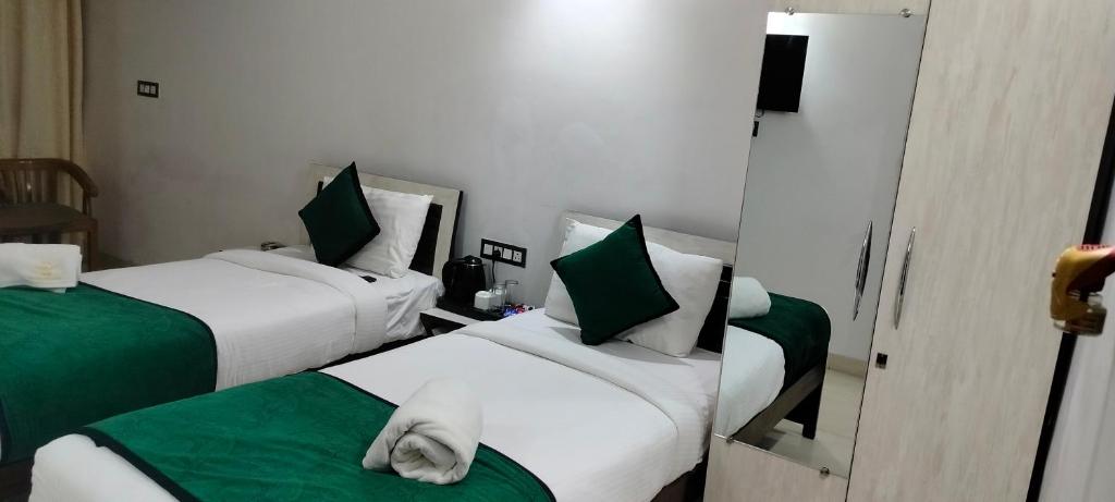 Hotel Aman Residency