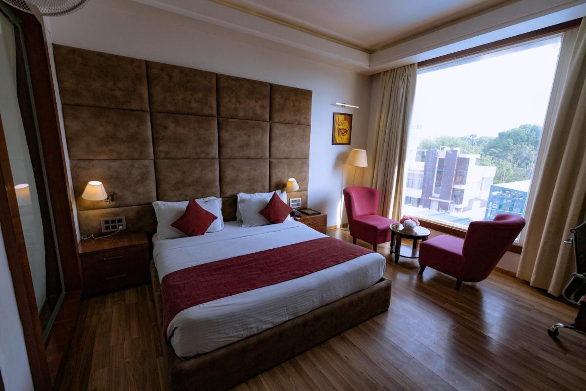 Hotel Millennium Inn, Prayagraj