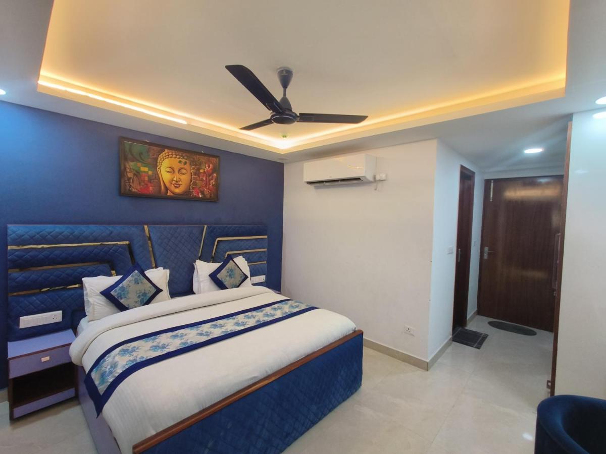 Hotel Noida Dreams 144