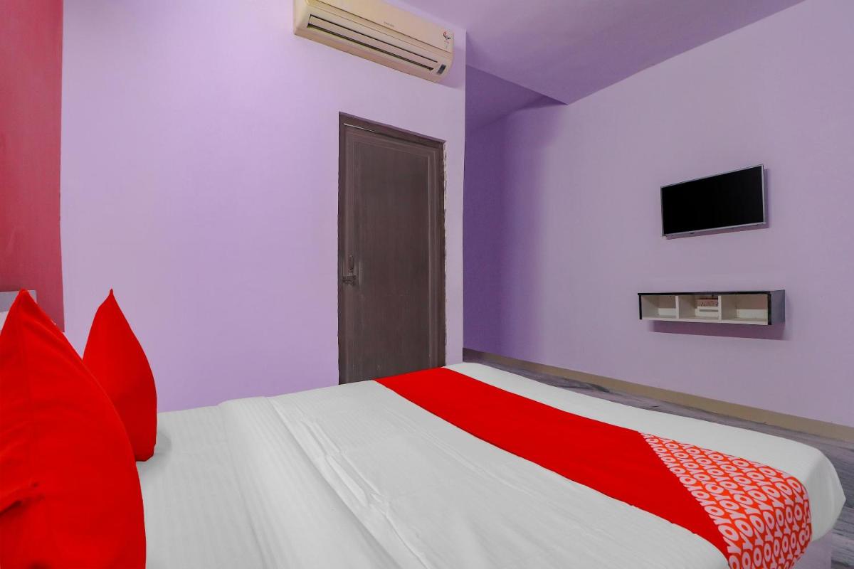 Hotel O Primrose Hotel’s Near Noida Sector 76 Metro Station