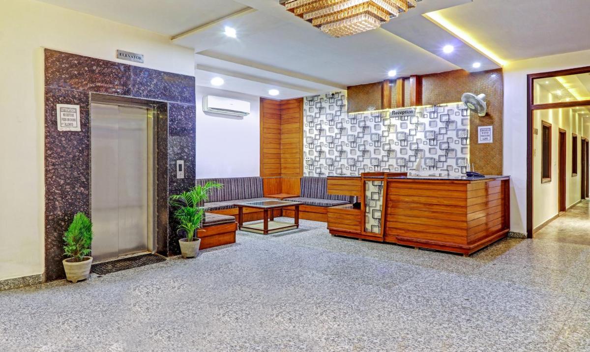 Hotel Premium Grand Fully Air Condition And Spacious Room Top Rated And Most Luxury Hotel Near Taj Mahal