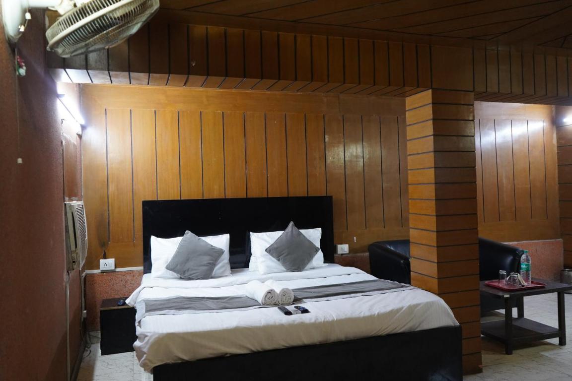 Hotel Quadis – Noida sec 15