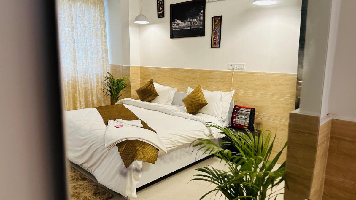 Hotel Relax In – Noida Sector 18