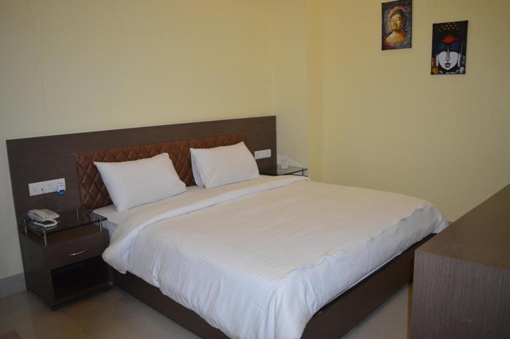 Hotel Sravasti Residency