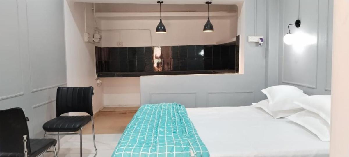 Janki Kunj Varanasi- 3 Room Home