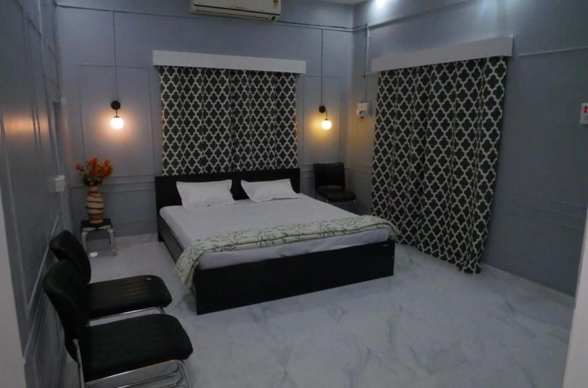 Janki Kunj Varanasi- 3 Room Home