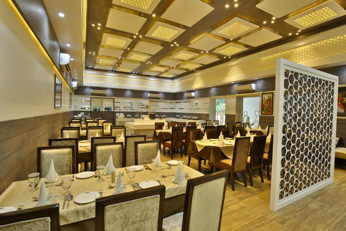 Jhansi Hotel