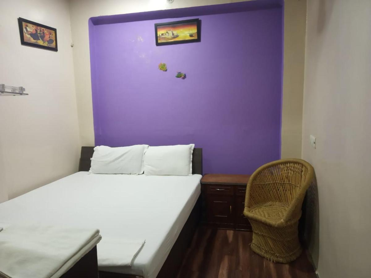 Kanha Paying Guest House