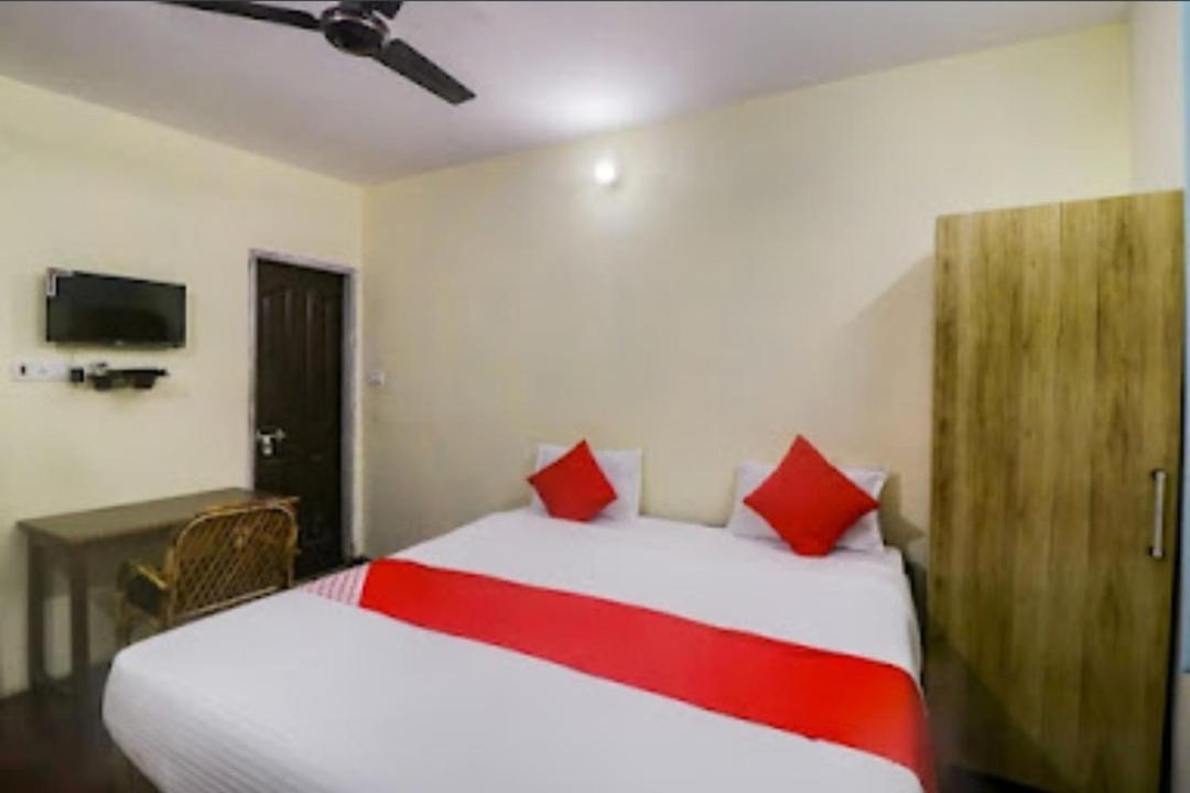 Om Shanthi paying guest house