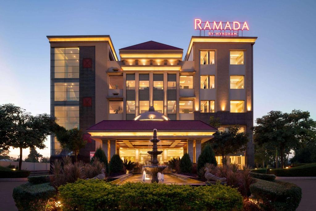 Ramada by Wyndham Varanasi Katesar