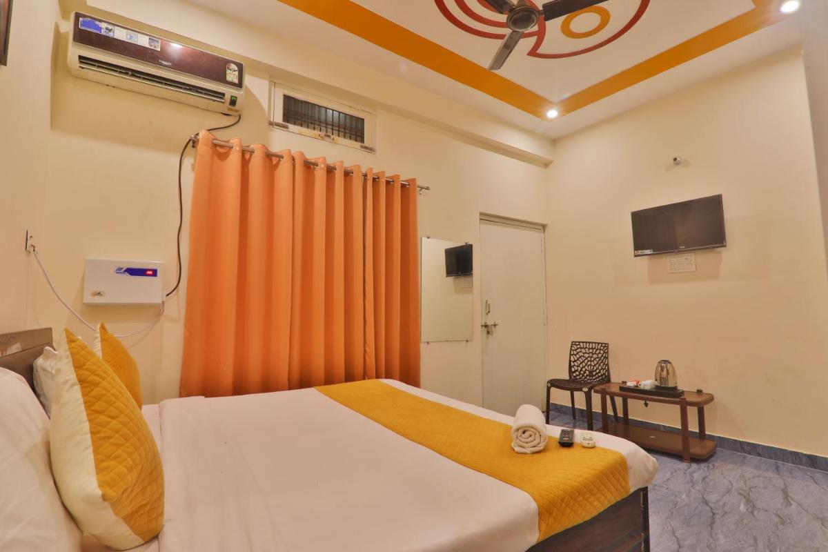 Ramayan Inn Family Hotel Fully Air Condition Spacious Room And Free Wifi With Free Pick Up From Station