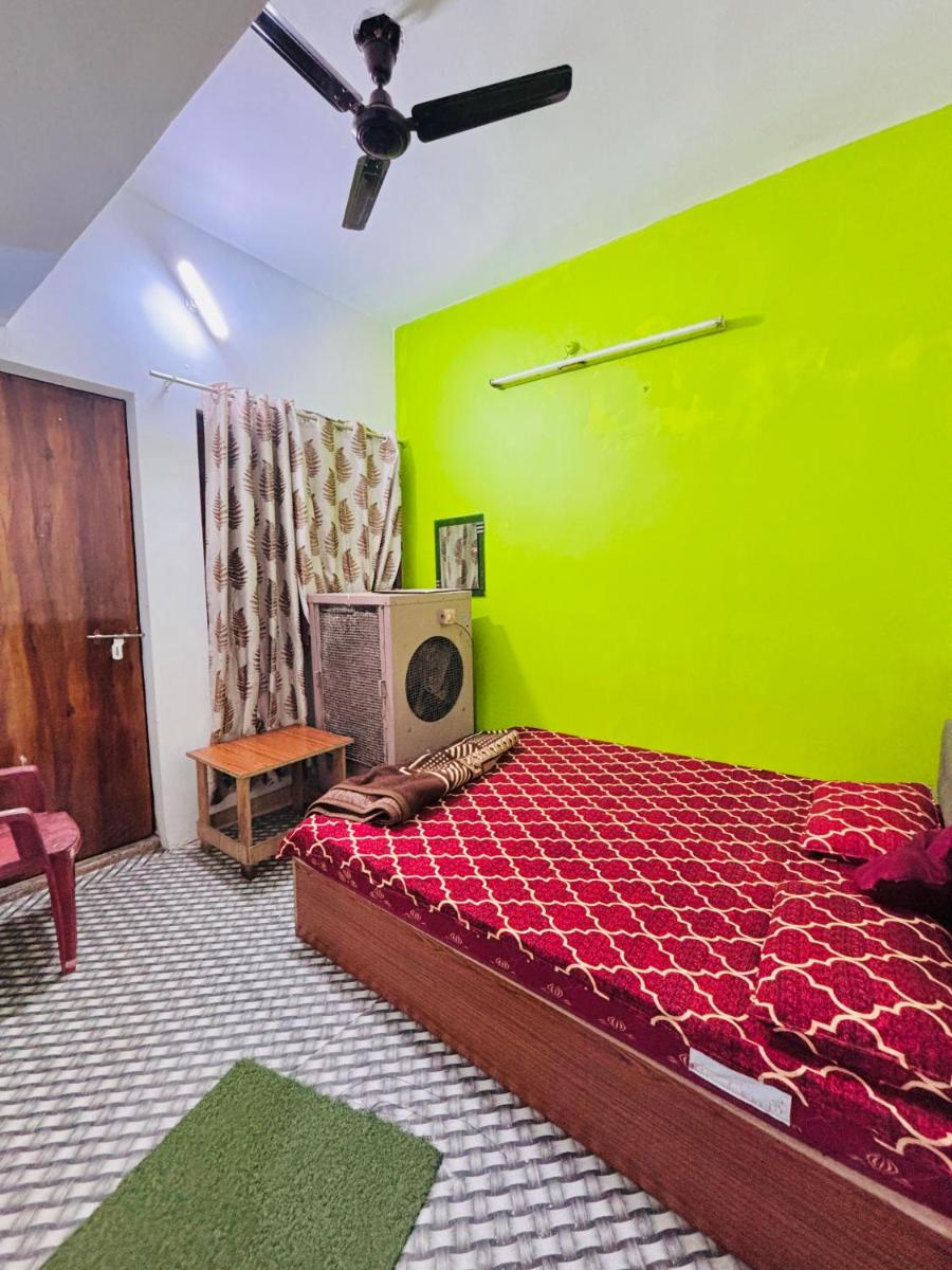 Shivalay paying guest house