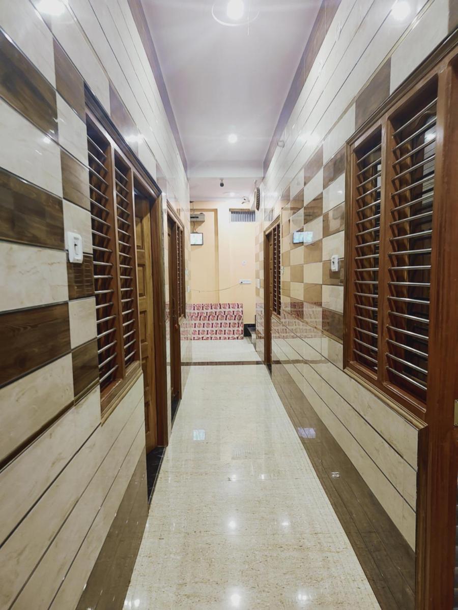 Shree Radhe Inn near Ram Janam Bhumi