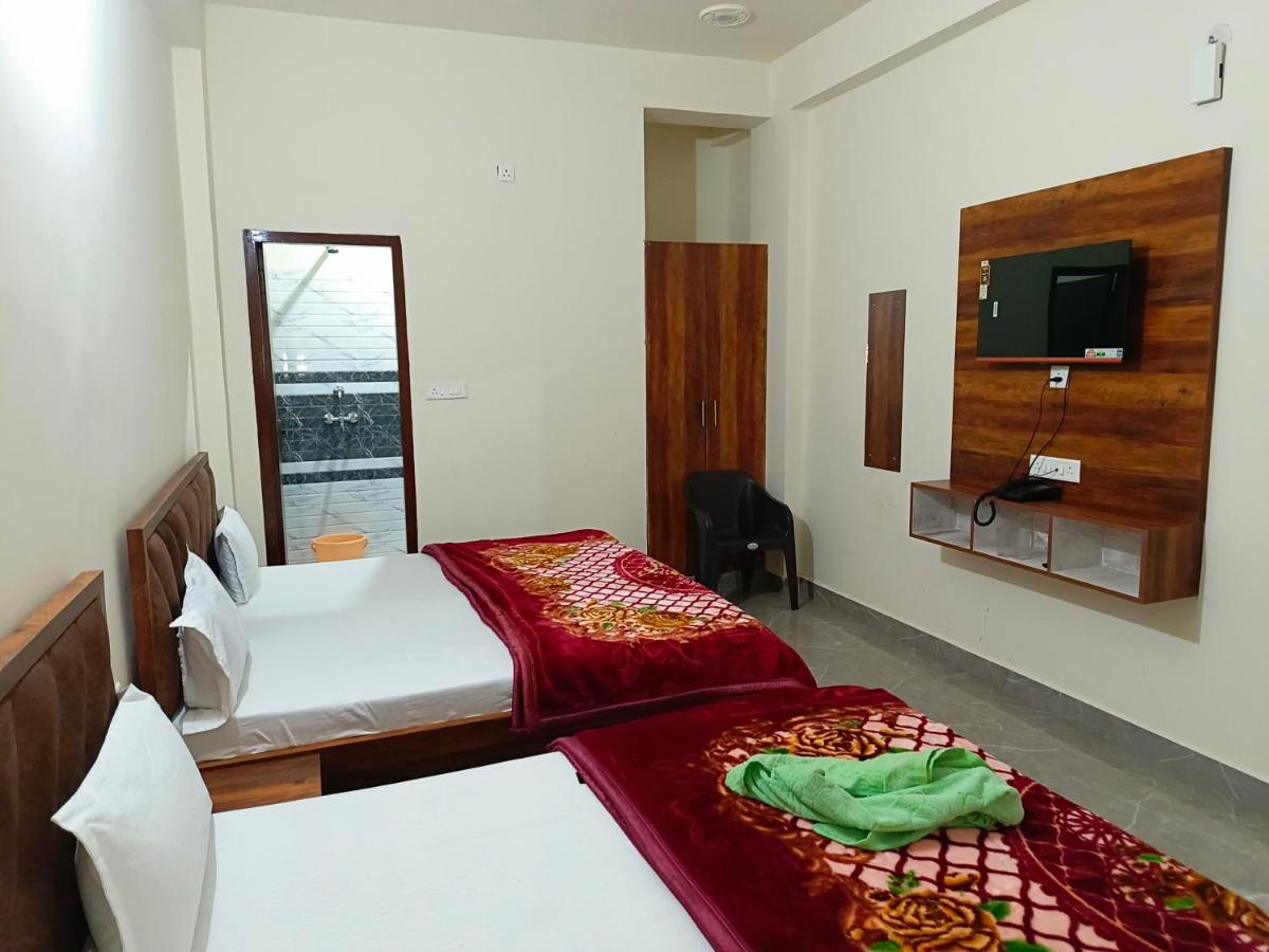 Shri Girraj Residency