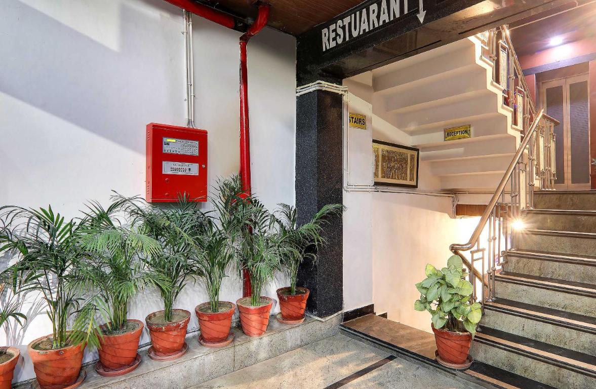 Super Townhouse Hotel Vaishnavi Inn