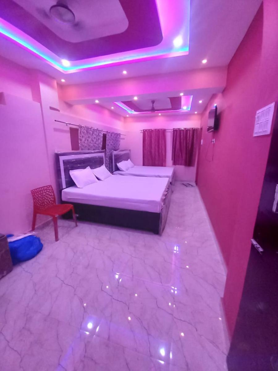 Swagat Paying Guest House Varanasi Near Ganga River