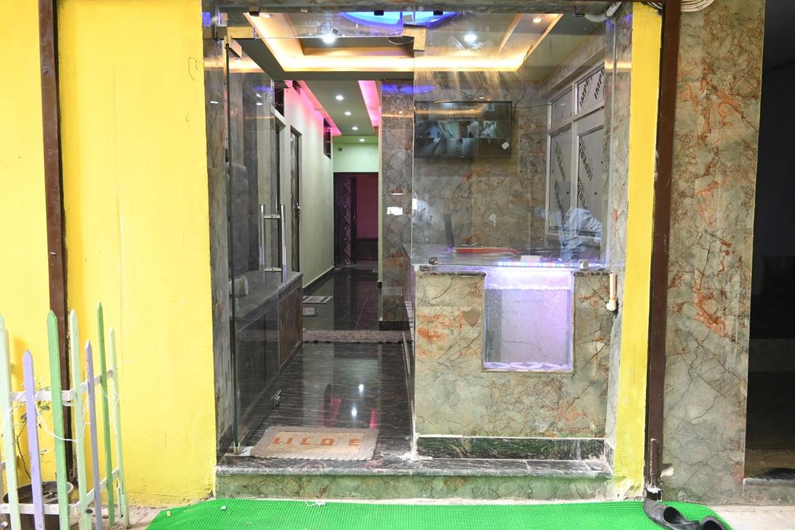 Swagat Paying Guest House Varanasi Near Ganga River