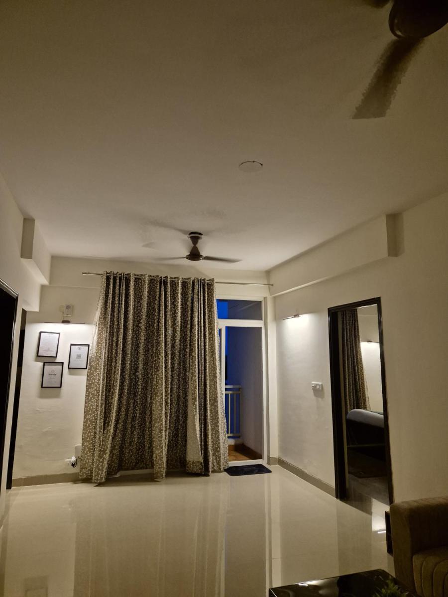 TAJ SERENITY-Cozy Apartment for 4