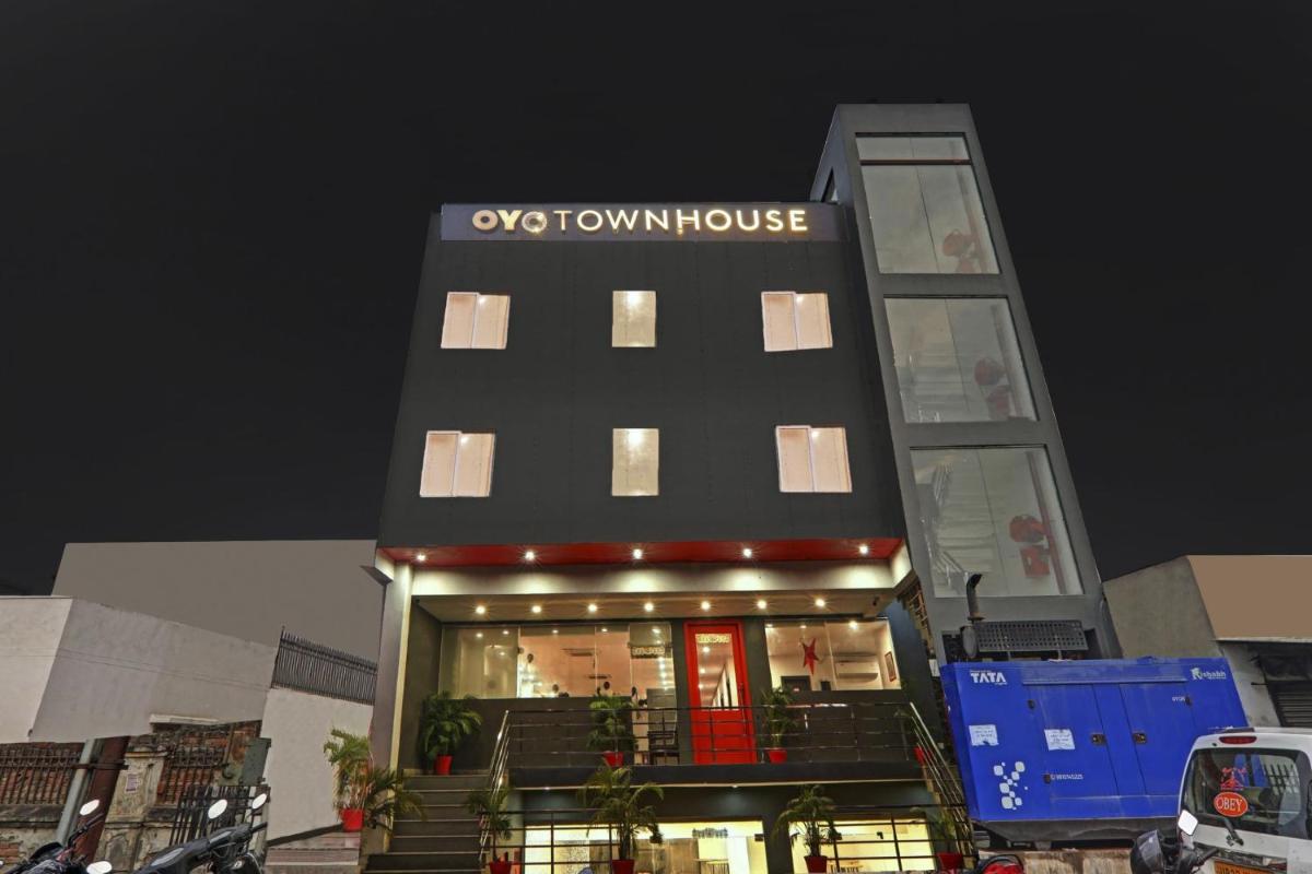 Townhouse The Shubham