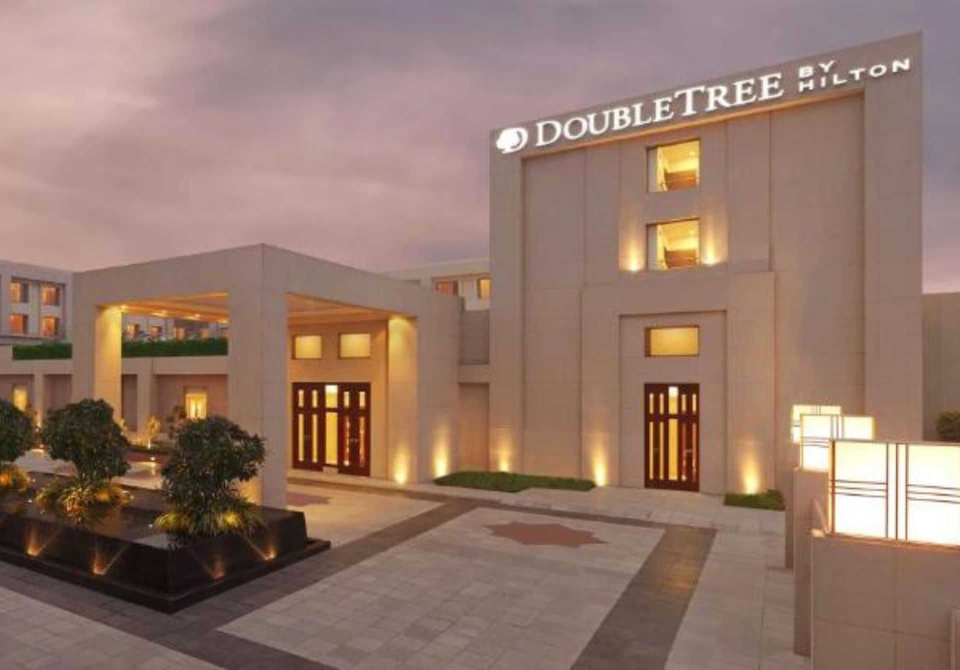 DoubleTree by Hilton Agra